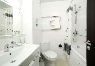 Гостиница Бест Вестерн Калуга Калуга Улучшенный двухместный номер с 1 кроватью-3