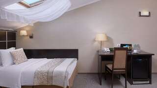 Гостиница Бест Вестерн Калуга Калуга Номер Attic (Мансарда) с одной кроватью.-1